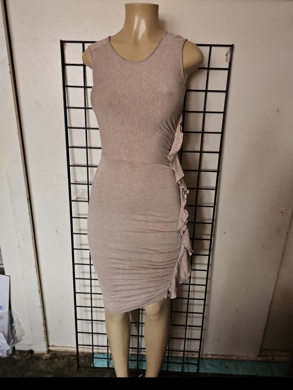 BCBGMaxAzria Sleeveless Mauve Ruffle-Side Bodycon Midi Dress